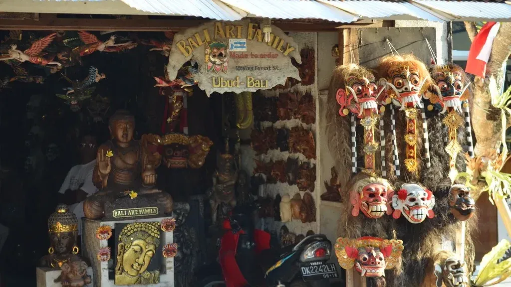 Ubud Art Market (source: flickr.com)