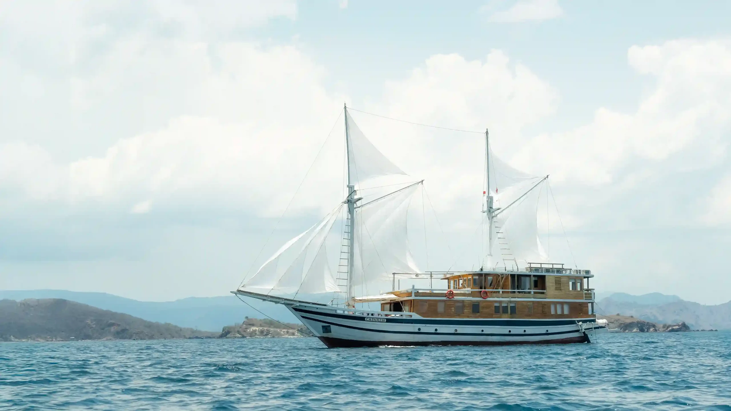 Catnazse Liveaboard Boat Charter | Komodo Tour | Komodo Island Tour | Bali Premium Trip