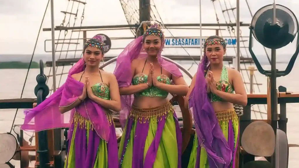 Bali Day Cruise | Bali Cruise Packages | Bali Premium Trip