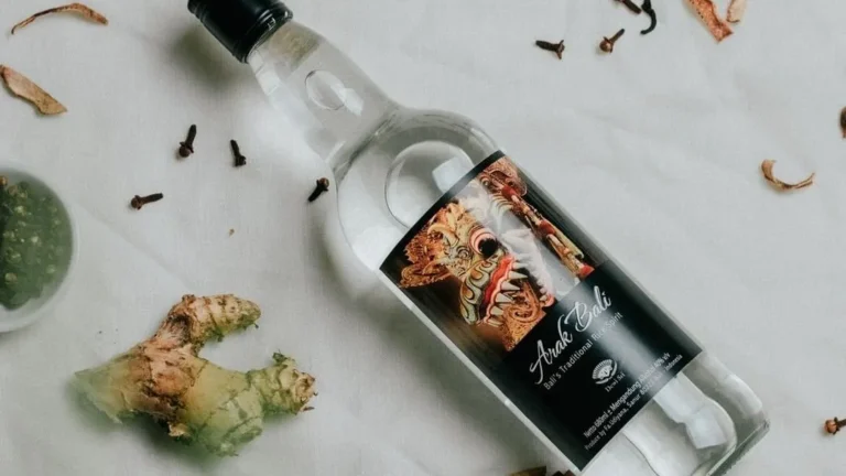 Arak Bali (Source Dewi Sri)