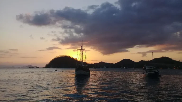 Sunset Spots in Labuan Bajo | Bali Premium Trip
