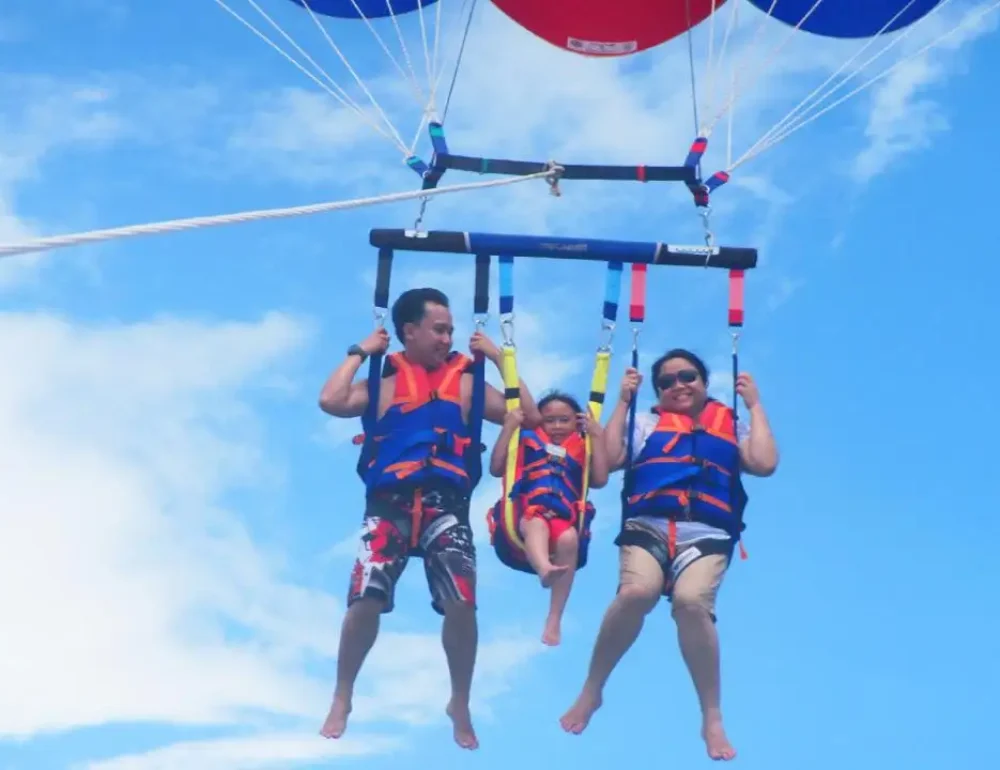 Parasailing Tandem di Bali