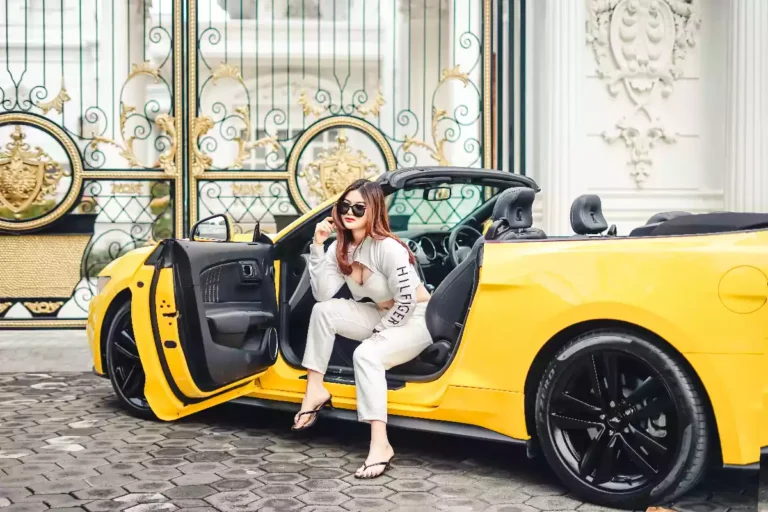 Ford Mustang Yellow | Sewa Cabriolet di Bali | Bali Premium Trip