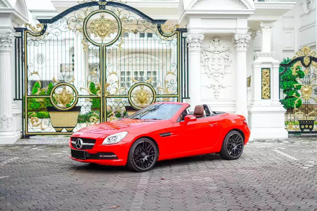 Tampak depan Mercy SLK 350 Red