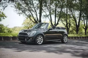 Mini Cooper Black - BaliPremium Trip