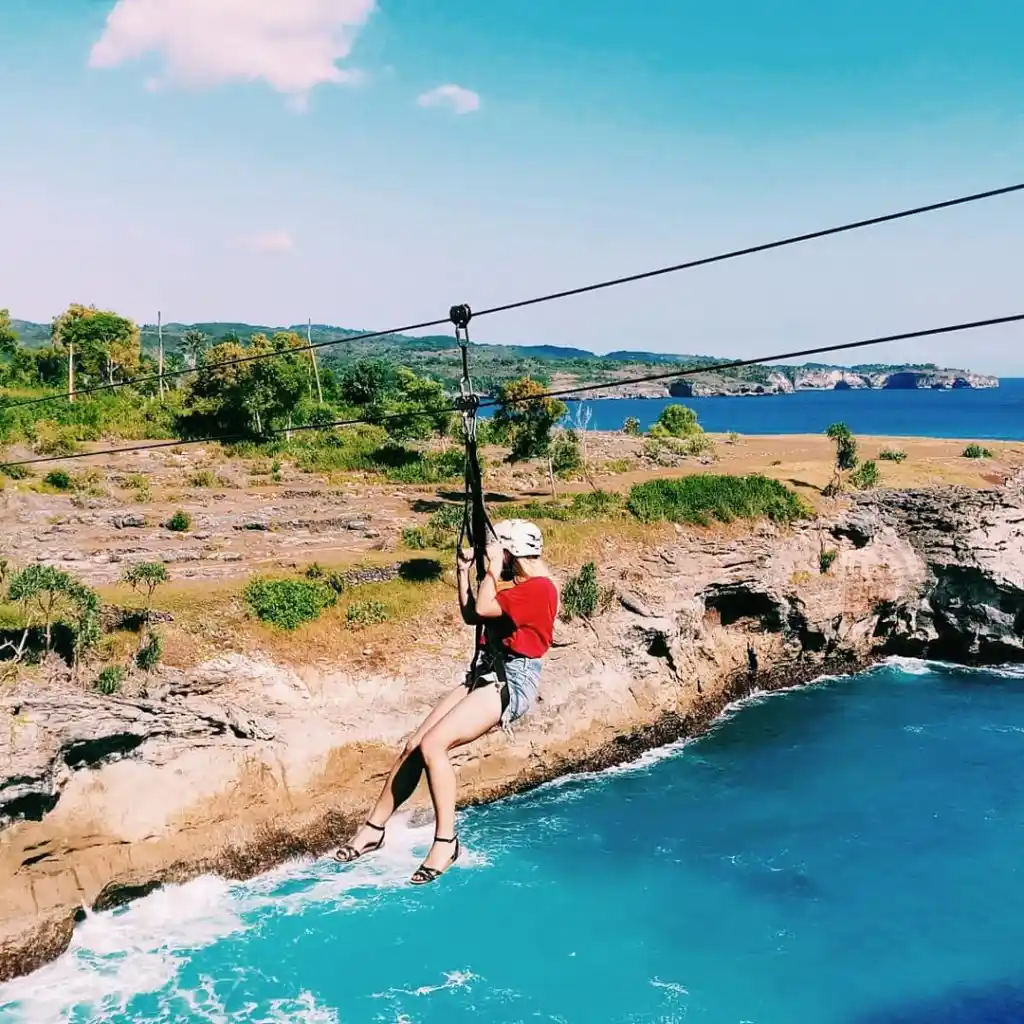 Abyss Zipline di Ceningan Island Resort