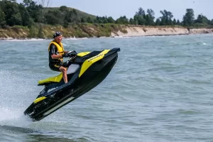 Adrenalin di permainan jet ski