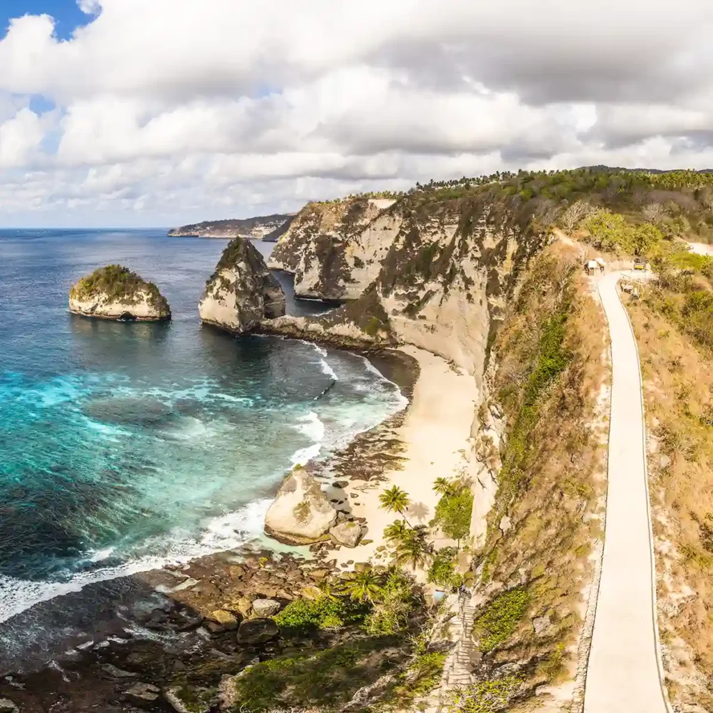 Diamond Beach Nusa Penida | Bali Premium Trip