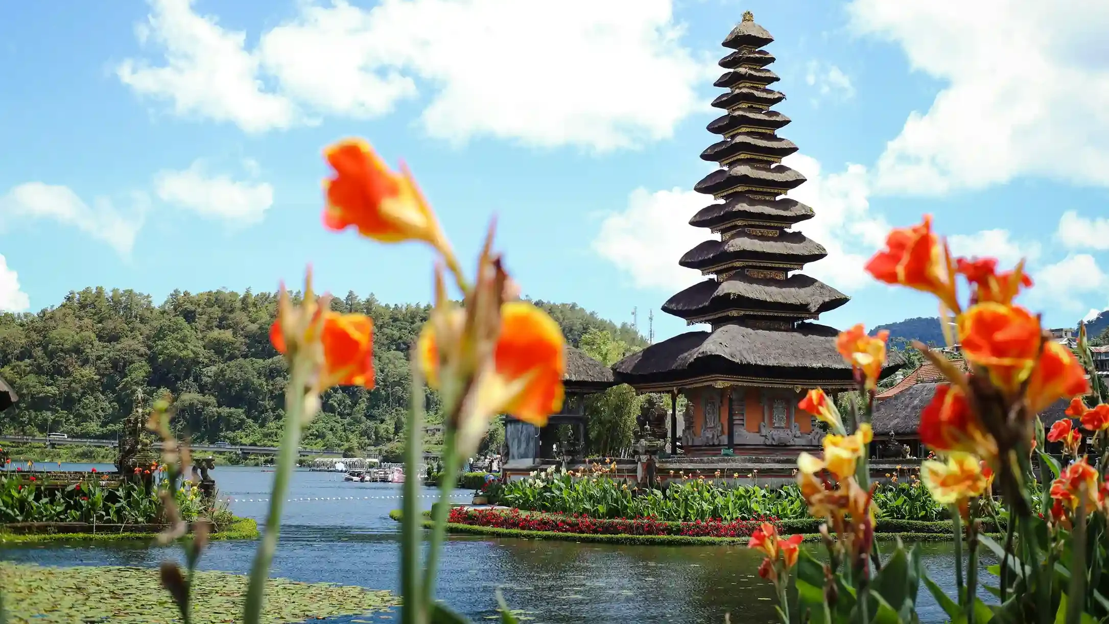 Pura Ulun Danu Beratan, Bali - BaliPremium Trip