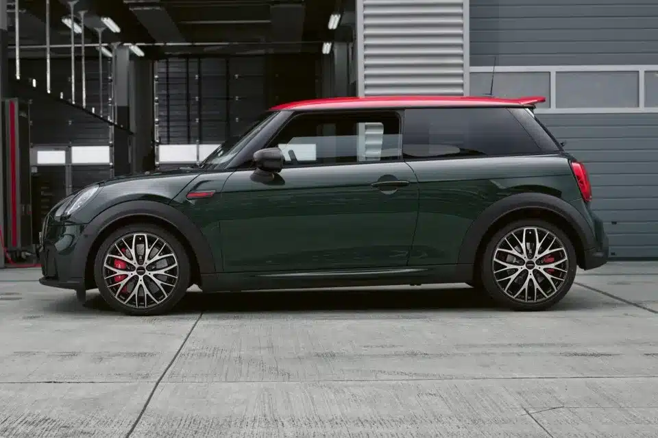 Tipe John Cooper Works (source: mini-indonesia)