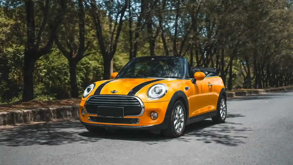 Sewa MINI Cooper Cabrio Orange Bali Eksterior | Lepas Kunci | Bali Premium Trip