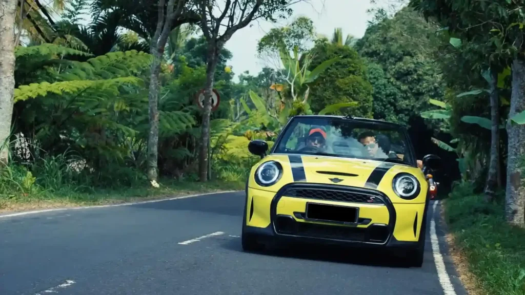 Chauffeur Service Mini Cooper di Bali | Sewa Mini Cooper | Bali Premium Trip