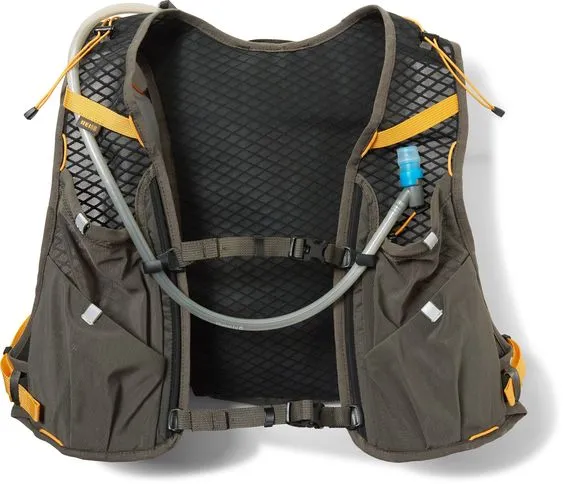 Hydration Pack (sumber: pinterest.com)