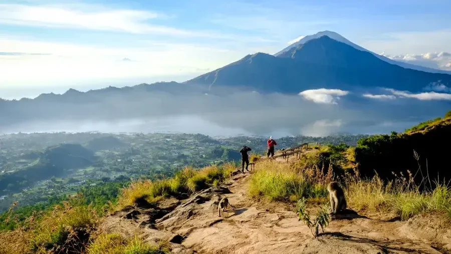 Gunung Batur (sumber theworldtravelguy.com)