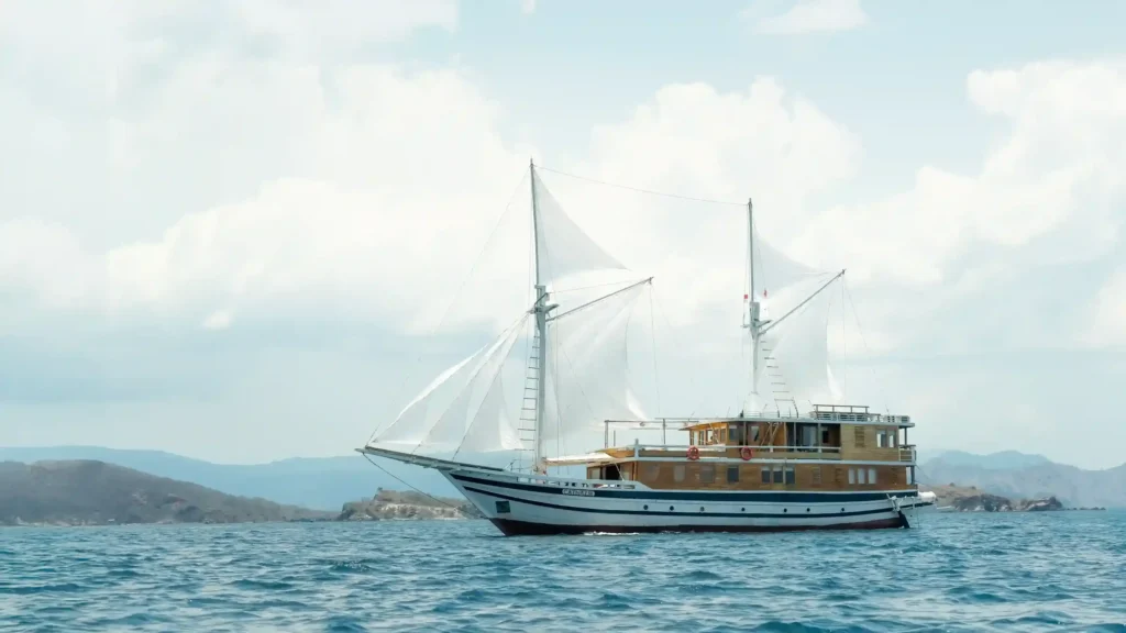 Kapal Catnazse | Bali Premium Trip