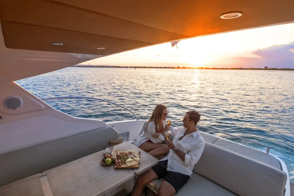 Lounge on Mira Azimut | Luxury Boat Trip | Bali Premium Trip