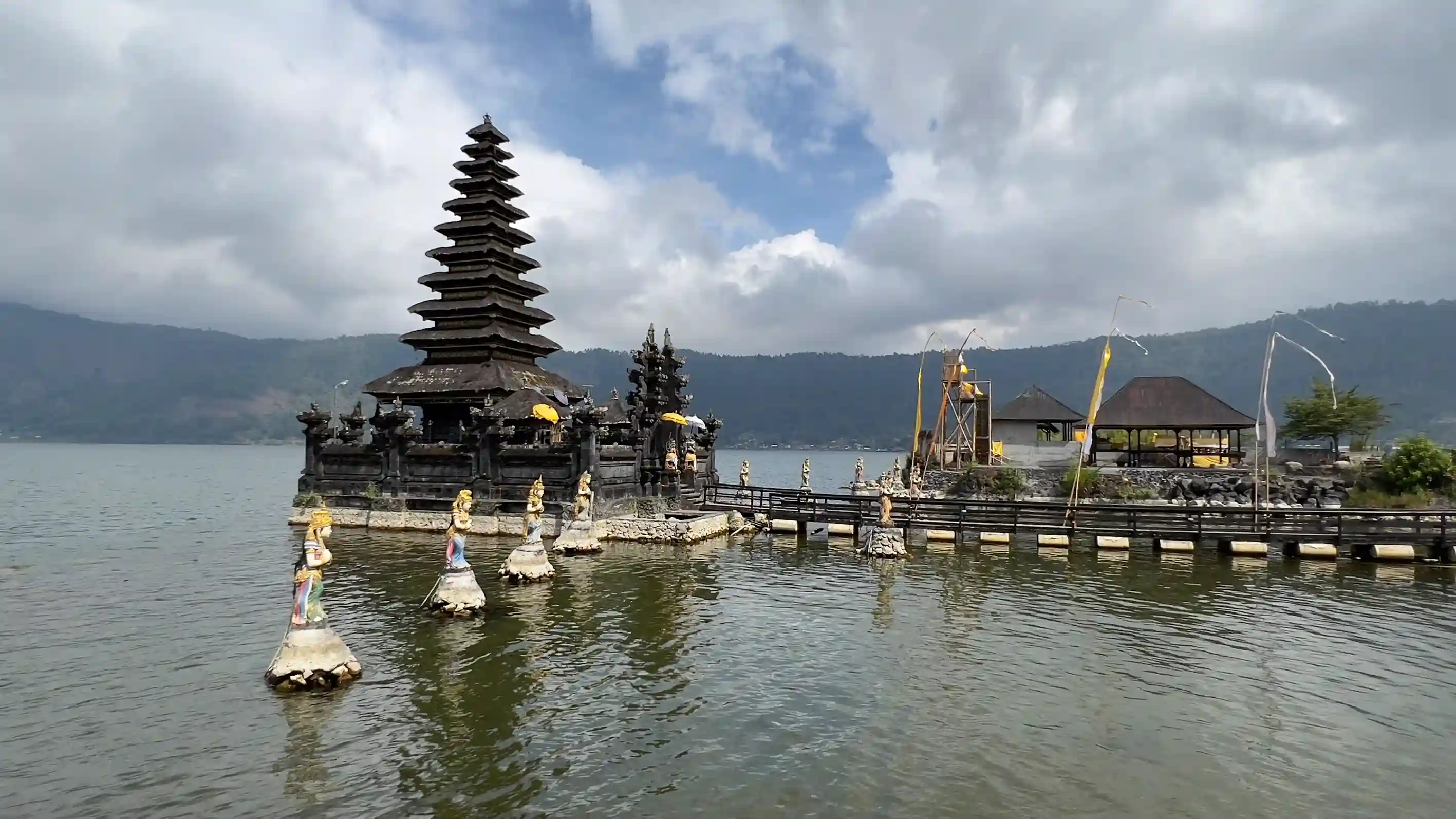 A shopping mall concourse in southern Bali