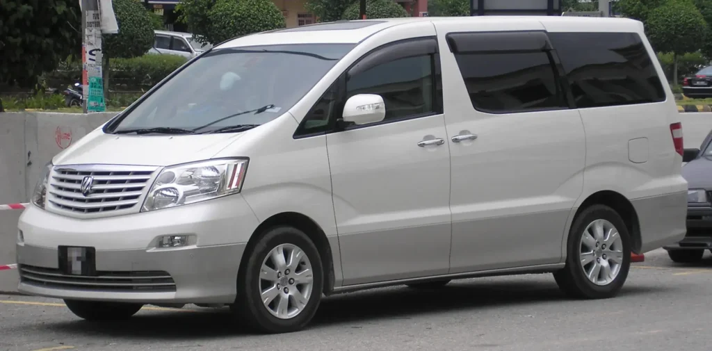 Toyota Alphard Gen 1 (source: Wikimedia Commons)