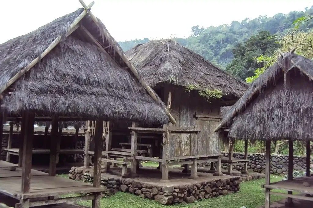 Desa Adat Tenganan (Sumber Wikimedia Commons)