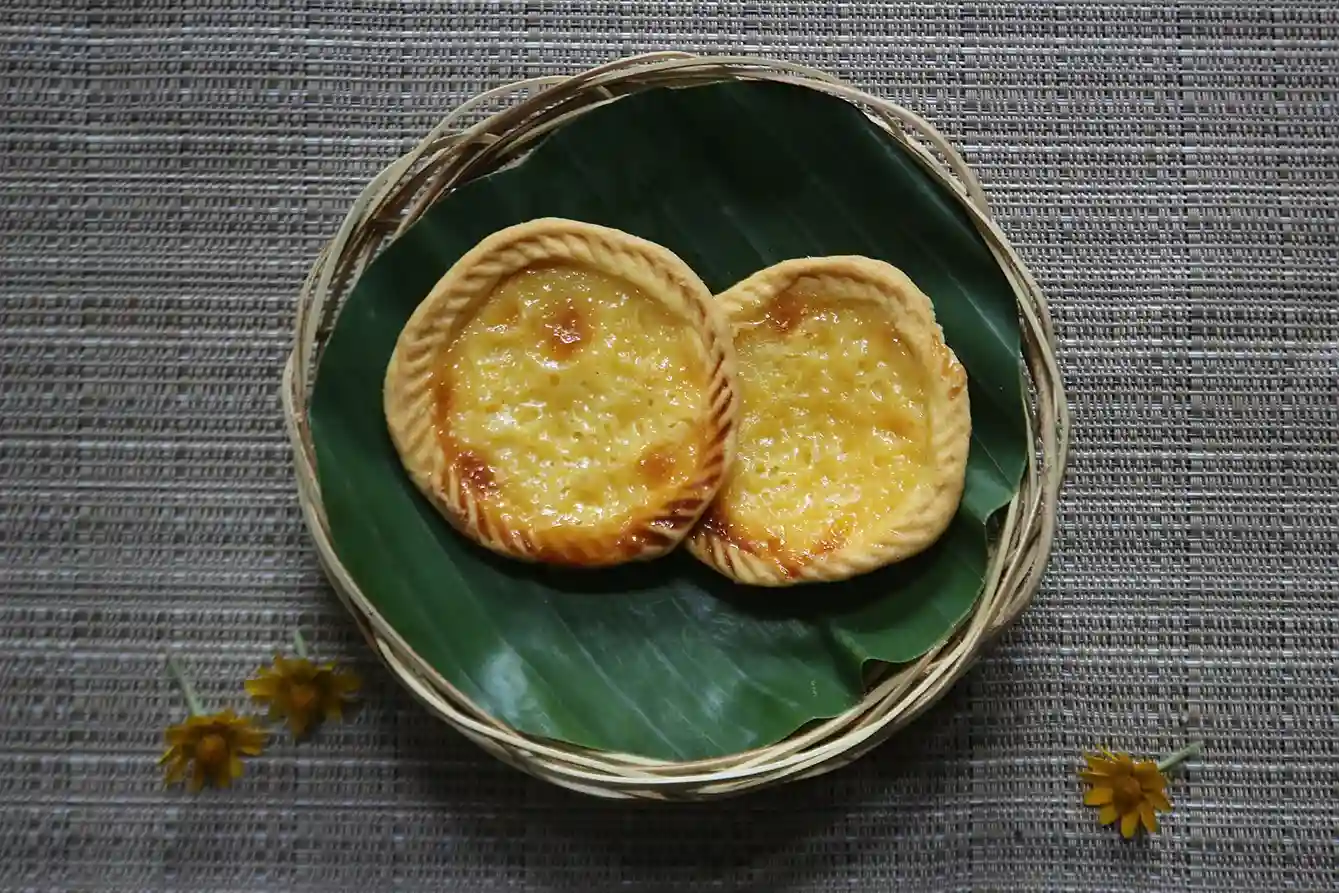 Pie susu, one of the boxed Bali specialities sold here