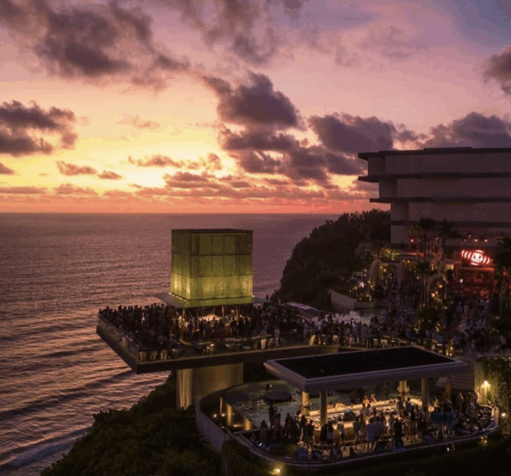 Savaya Beach Club (Source Instagram Savaya Bali)