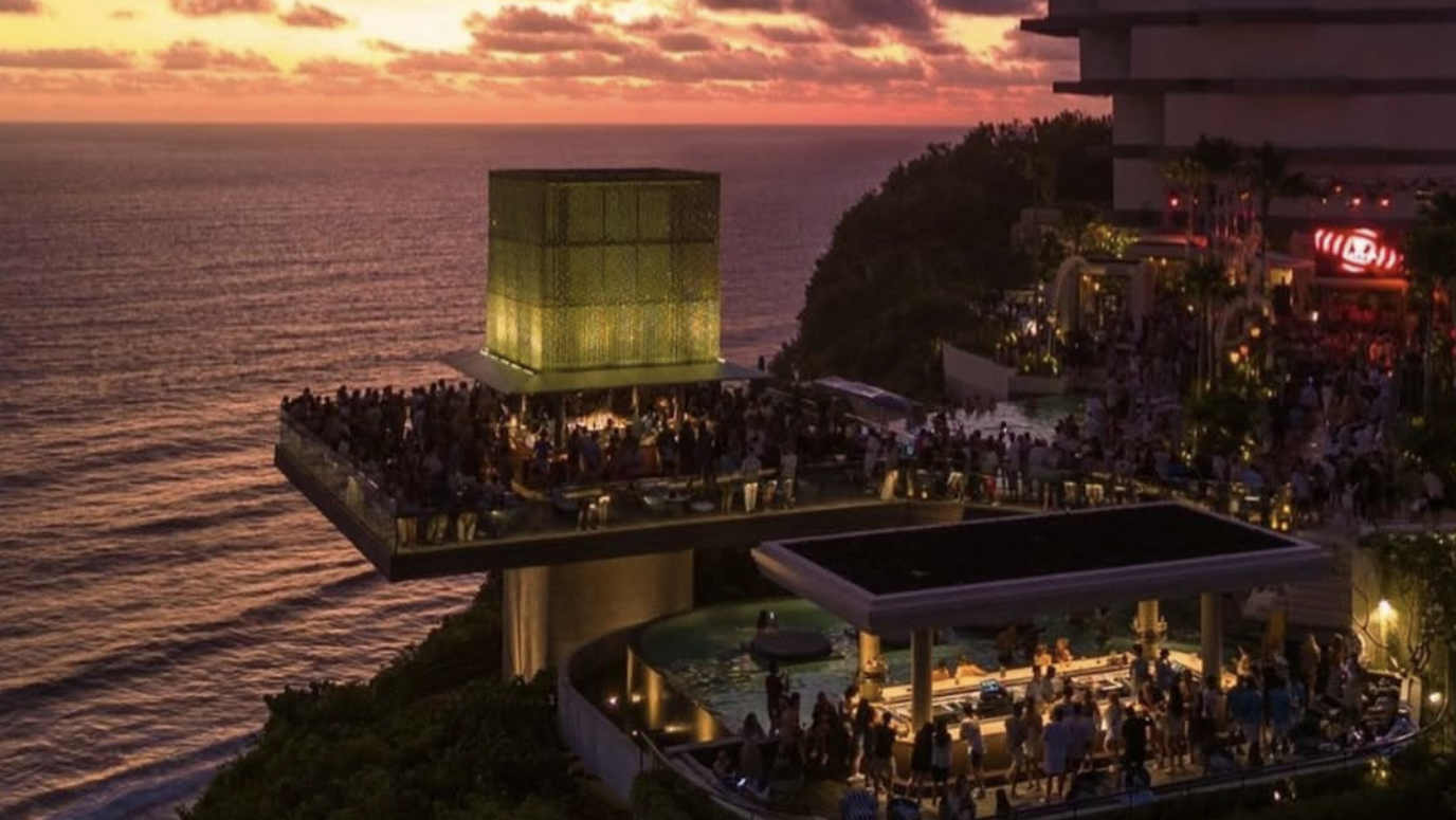 Savaya Beach Club (Source Instagram Savaya Bali)