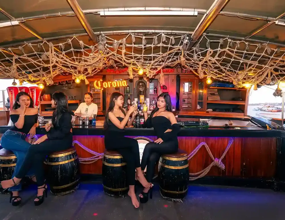 Bar Dinner Cruise Bali | Bali Premium Trip